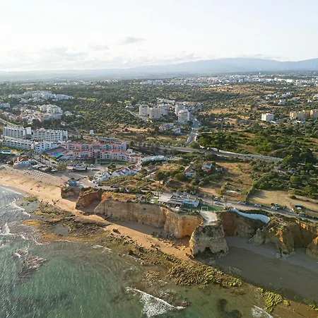Interpass Vau Apartmanhotel 4*