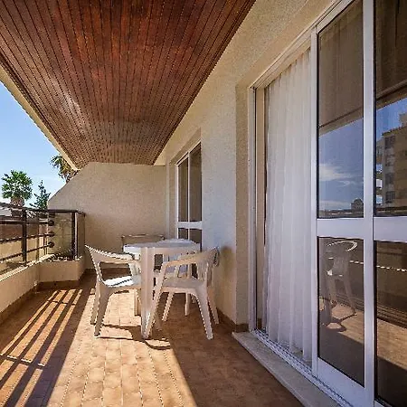 Aparthotel Interpass Vau
