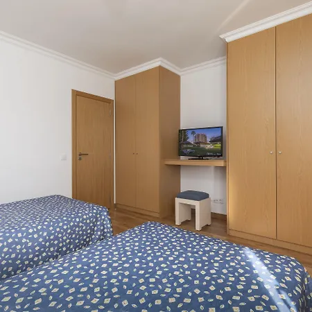 Hotel apartamentowy Interpass Vau