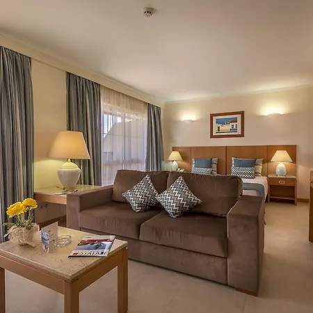 Hotel apartamentowy Interpass Vau 4*