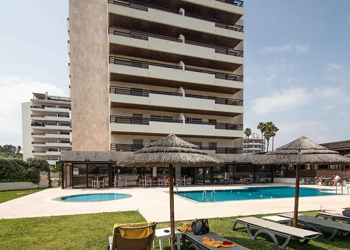 Interpass Vau Apartmanhotel 4*